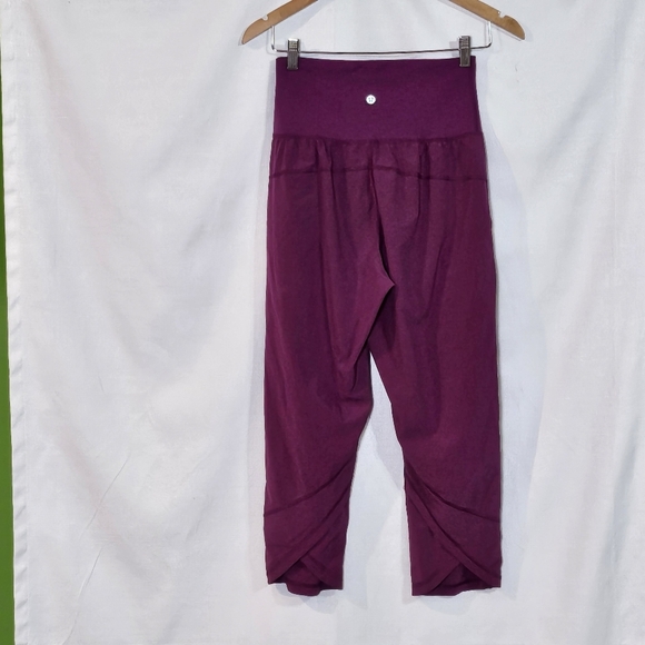 Lululemon Athletica Tranquil Crop 'Regal Plum' Sz 6 #W6HBES - Picture 4 of 10